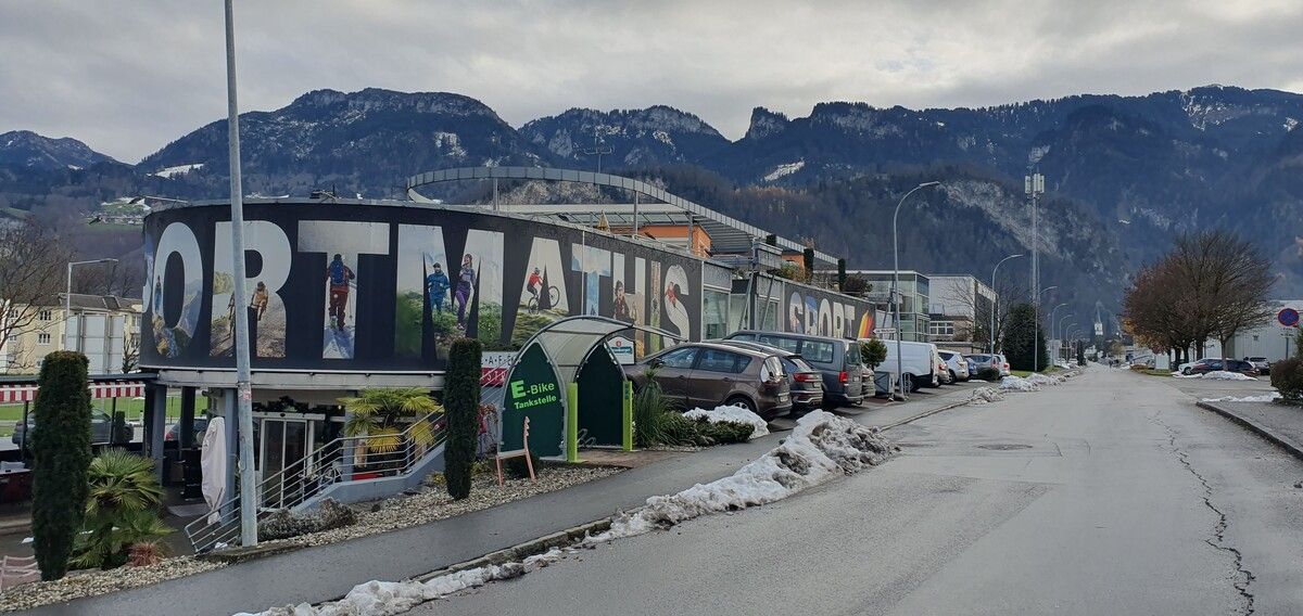 Der Firmensitz von Sport Mathis in Hohenems. ⇒wpa