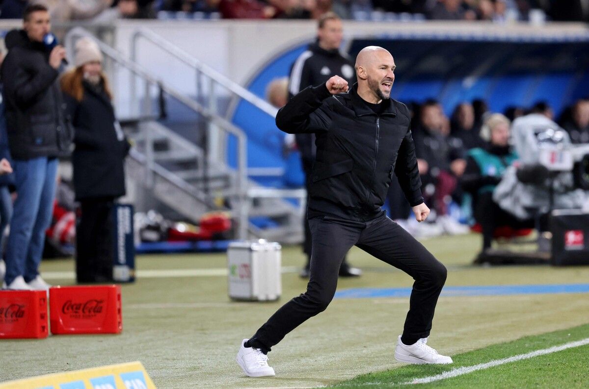 Der Moment der absoluten Befreiung nach dem Siegestreffer, Hoffenheim-Coach Christian Ilzer.⇒apa
