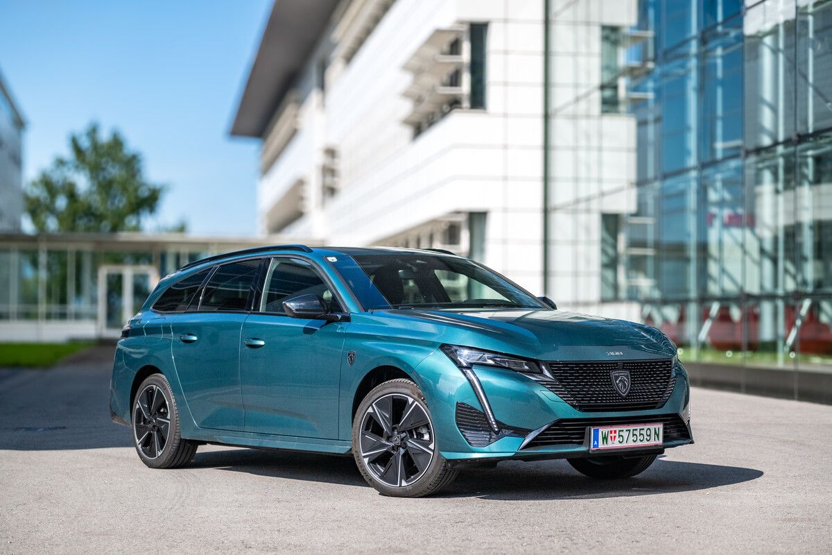 Der Peugeot e-308 SW ist ein aussichtsreicher Stromspender. ⇒