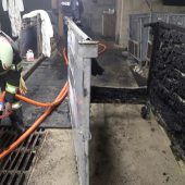 Heizlampe löste in Kuhstall  in Egg einen Brand aus