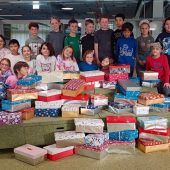 76 Kartons voller Weihnachtsfreude