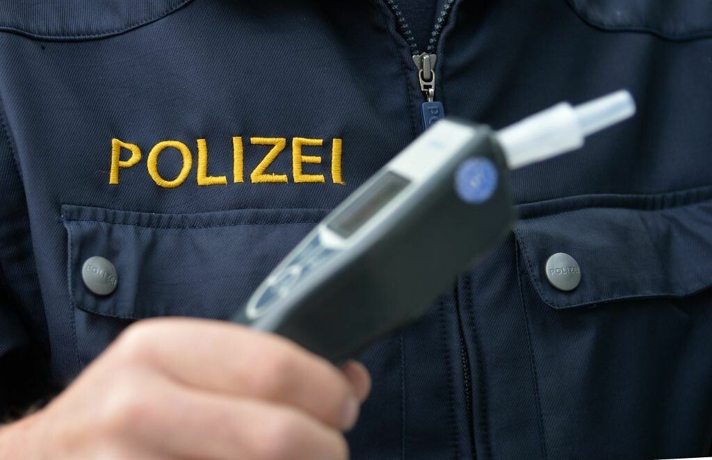 Ein durchgeführter Alko-Test zeigte einen erheblichen Promillegehalt an. ⇒symbol/apa