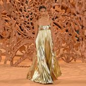 Goldene Robe