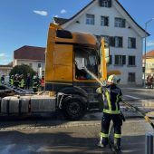 Flammen im Lkw
