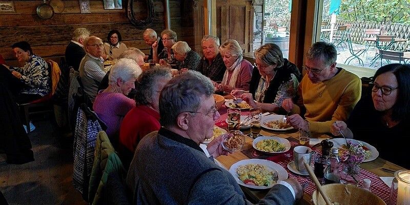 „Gschteckt voller“ Rappenlochstadl und beste Stimmung.⇒PVÖ Dornbirn