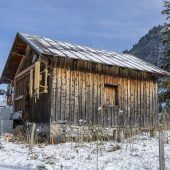 Polit-Posse um kleinen Holzstadel in Lech
