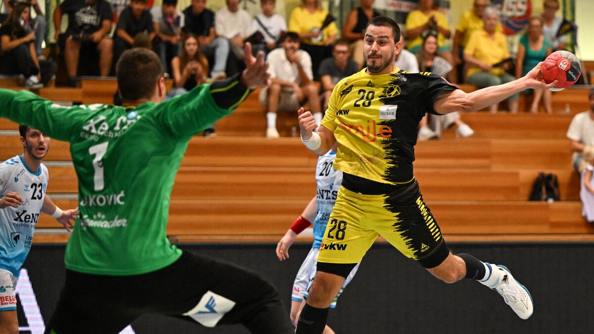 In den bisherigen drei Saisonheimspielen gab es für Srdjan Predragovic (Bild) und Bregenz Handball Siege gegen Bärnbach/Köflach (27:25), West Wien (37:31) und Vöslau (29:23).⇒GEPA