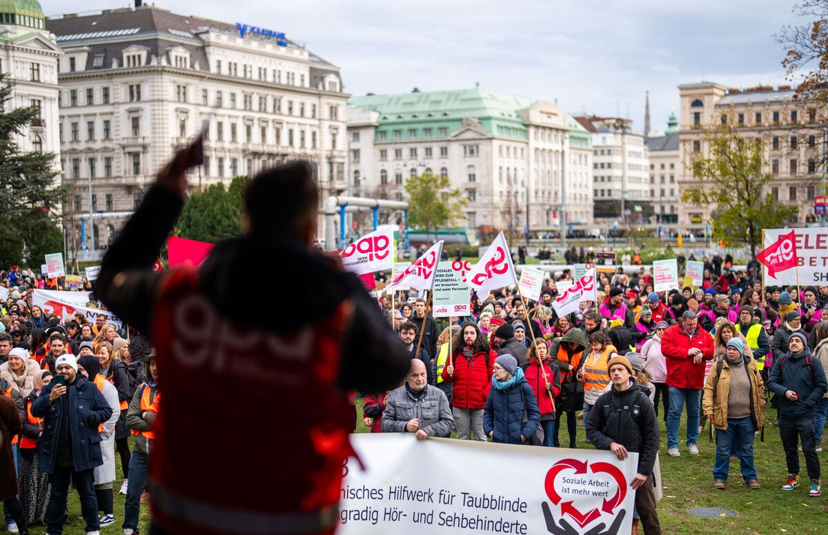 In Wien wurde für einen gerechten Abschluss demonstriert. In Vorarlberg gibt es einen eigenen Kollektivvertrag. ⇒APA