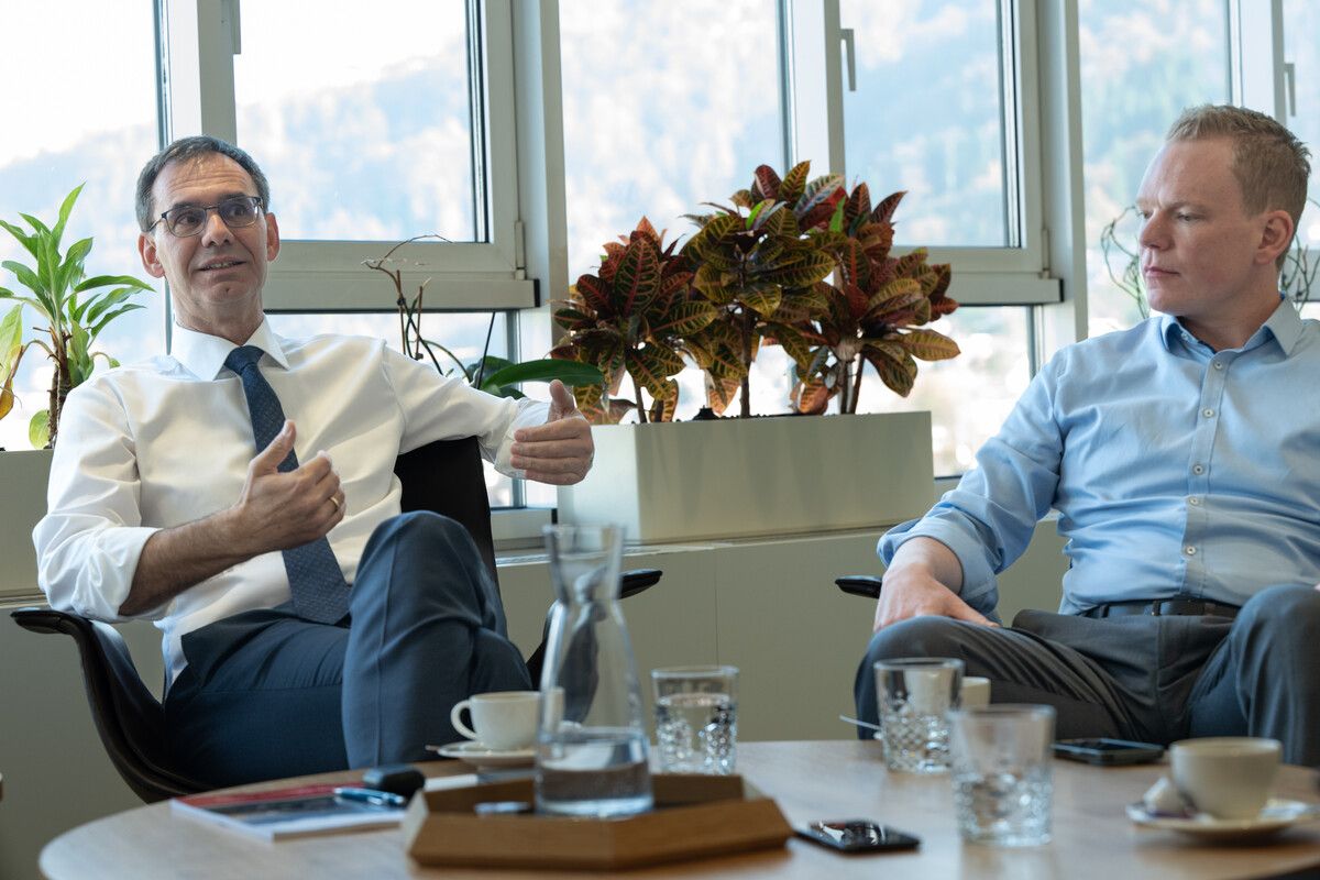 Landeshauptmann Markus Wallner (ÖVP) und Landesstatthalter Christof Bitschi (FPÖ) berichten von einer schwierigen Ausgangssituation. ⇒VN/Serra
