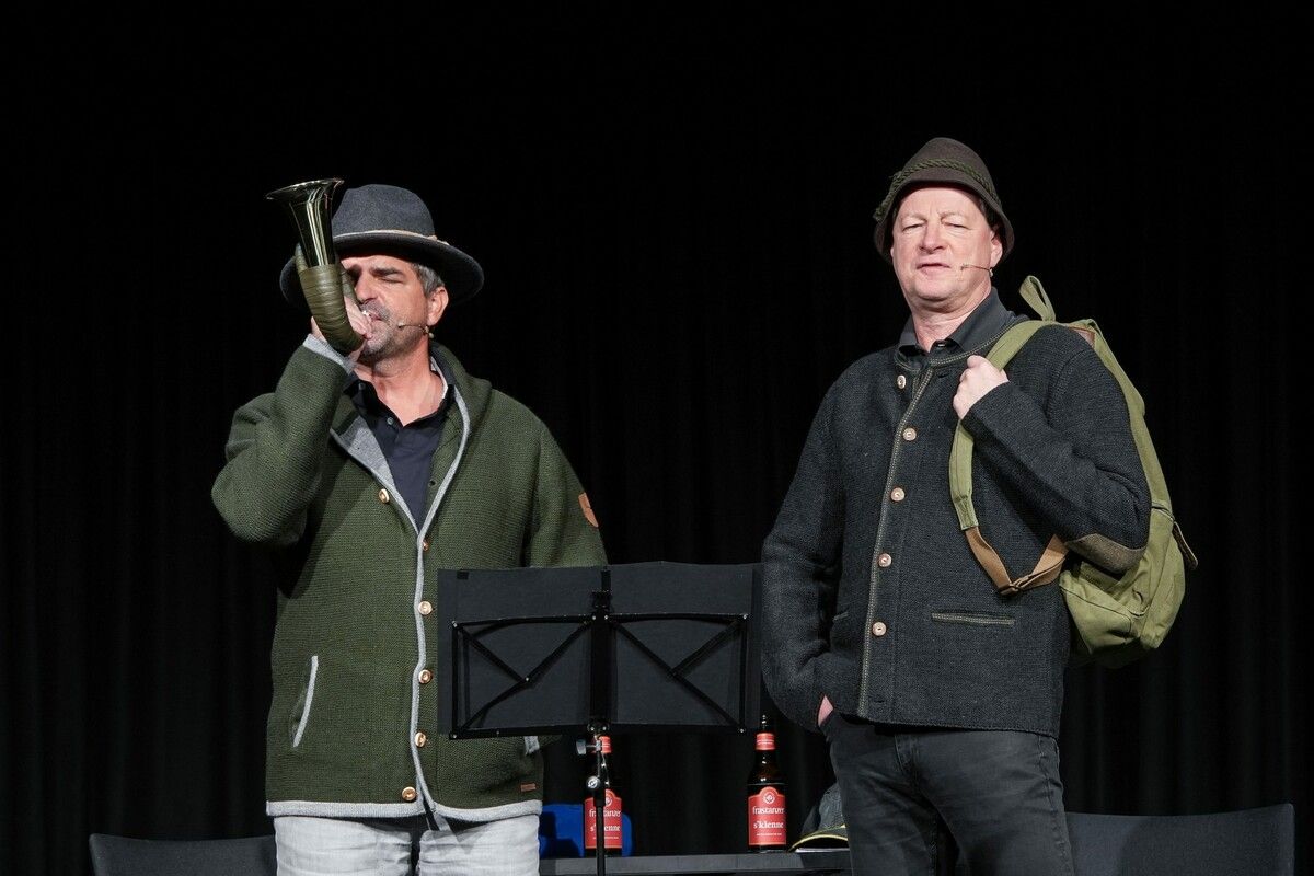 Markus Lins und Manfred Kräutler in „Jaga“ im Lauteracher Vereinshaus. ⇒Gemeinde