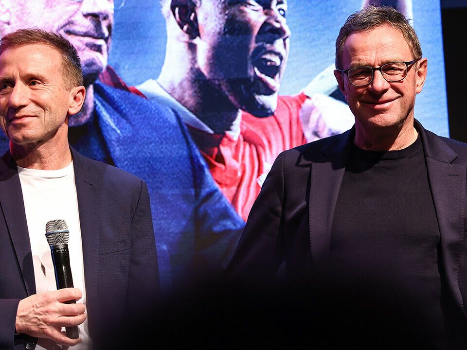Ralf Rangnick will den Wunsch von Präsident Klaus Mitterdorfer, den Vertrag zu verlängern, noch nicht erfüllen.⇒apa