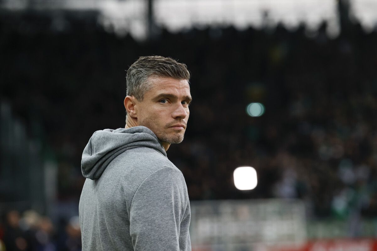 Rapid-Trainer Robert Klauß blickt optimistisch auf die Partie heute in Chisinau.⇒apa