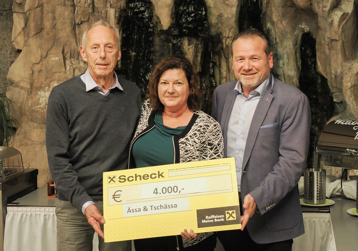 Reinhold Schneider, Andrea Walser und Harald Witwer. ⇒thm