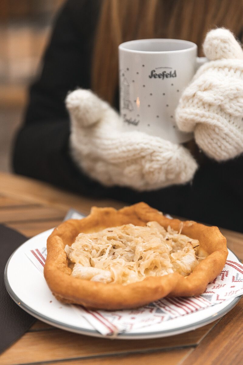 Tiroler Kiachl gibts mit Sauerkraut oder mit Preiselbeeren.⇒Tirol Werbung/Johansson David