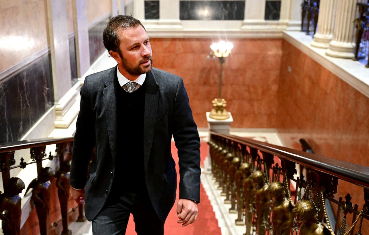 Tirols SPÖ-Chef Georg Dornauer geriet am Montag in Erklärungsnot.⇒APA