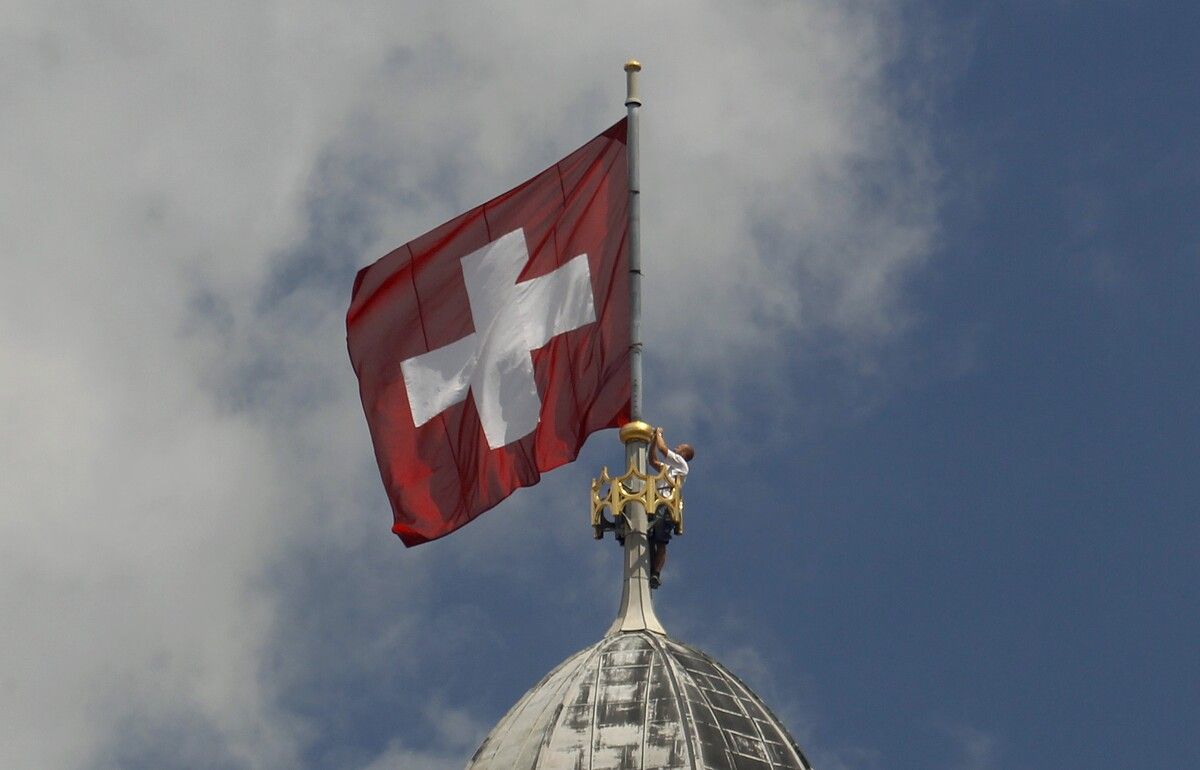 Während die EU-Länder über Minus klagen, meldet die Schweiz Rekord.⇒Reuters