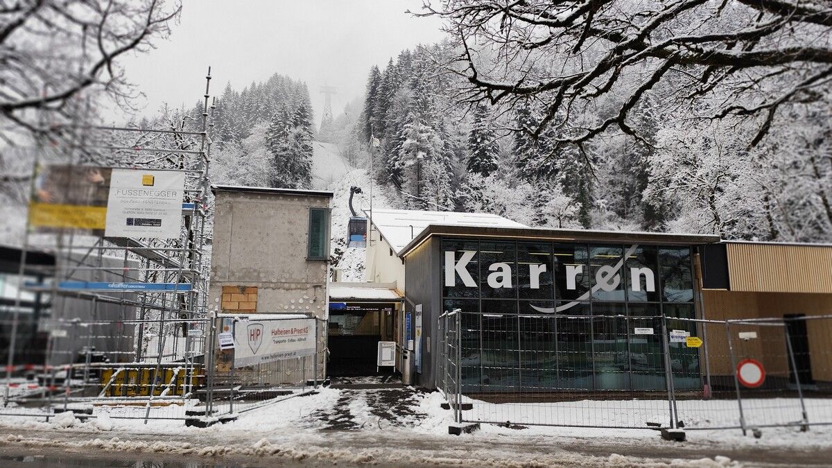 Ab 1. Jänner stehen bei der Karrenseilbahn umfangreiche Arbeiten an. Die Wiedereröffnung ist Ende März 2025 geplant.  ⇒Stadt