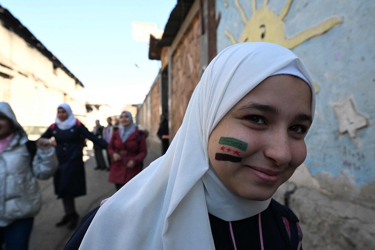 Am Sonntag, in vielen arabischen Ländern der erste Tag der Arbeitswoche, öffneten die Schulen in Syrien wieder.⇒AFP