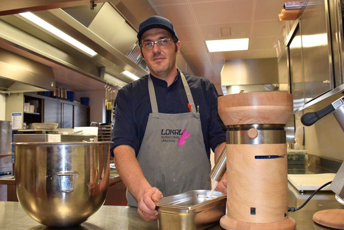 Bernhard Muxel und sein Team kochen 700 Essen pro Woche.