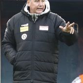 Fix: Pacult bleibt bis 2027 in Klagenfurt