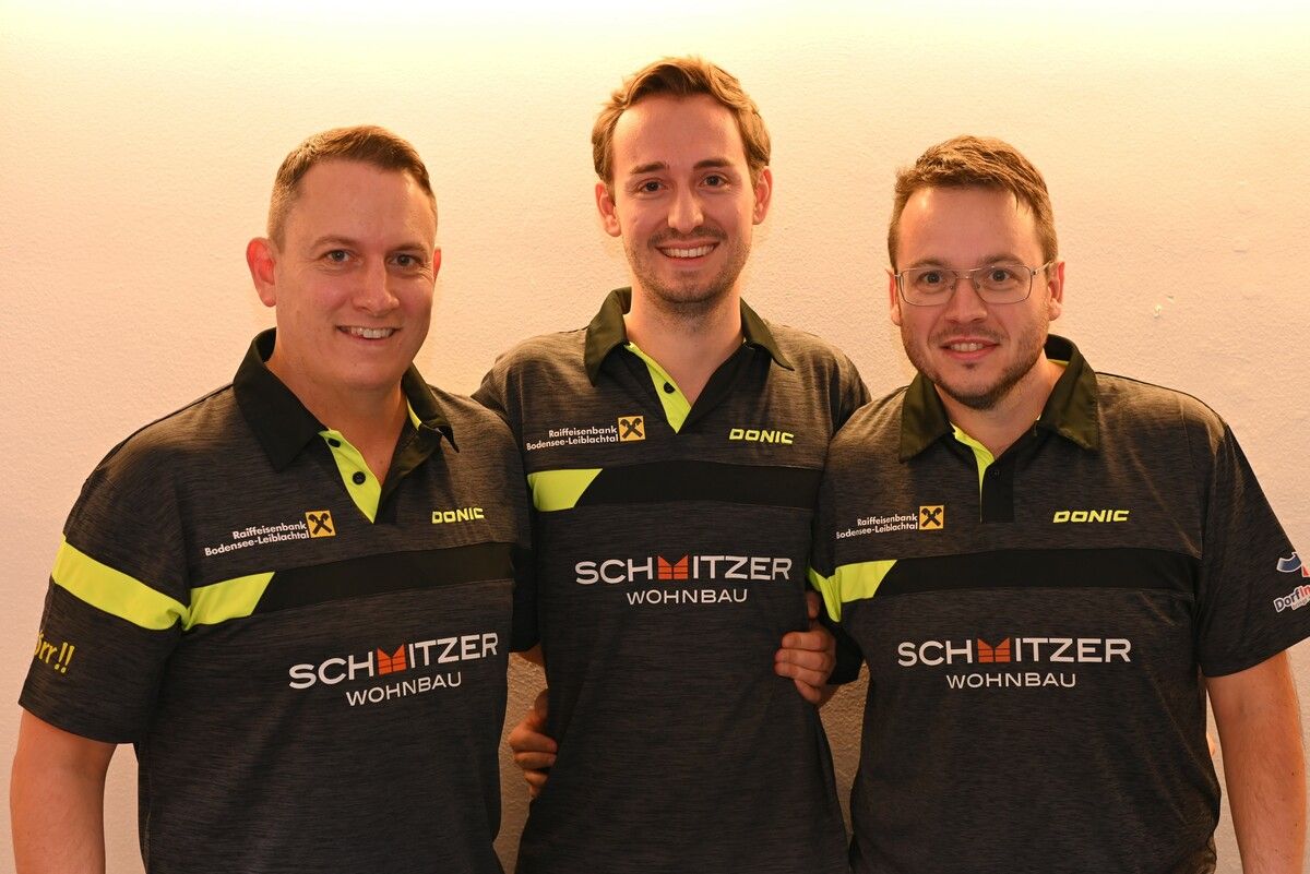 Das Trio Stefan Bozic, David Lissy und Matthias Wautsche (v. l.) sicherte sich in der Landesliga die Winterkrone.⇒Verein