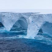 Weltgrößter Eisberg auf dem Weg