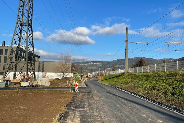 Der Staudenweg ist Teil der Radwegschnellverbindung zwischen Dornbirn, Schwarzach und Bregenz. ⇒STD