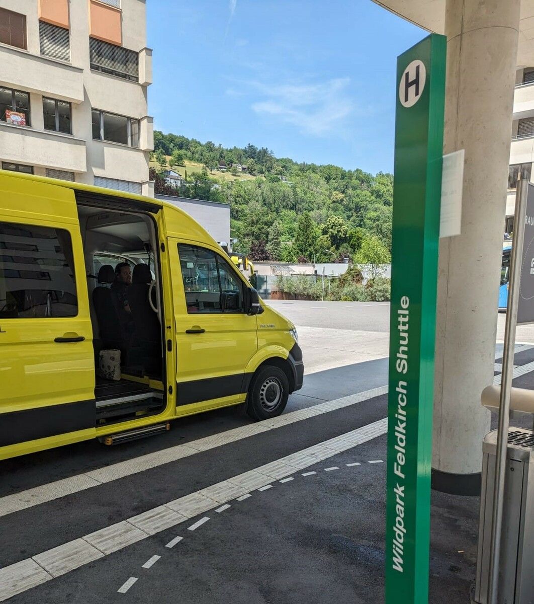 Der stärkste Tag der vergangenen Saison war der 27. Oktober. 395 Fahrgäste nutzten den Wildparkshuttle, um zwischen dem Park und der Stadt zu pendeln.⇒Wildpark Feldkirch