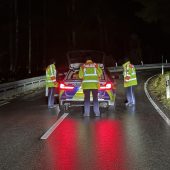 Deutscher rast der Polizei davon