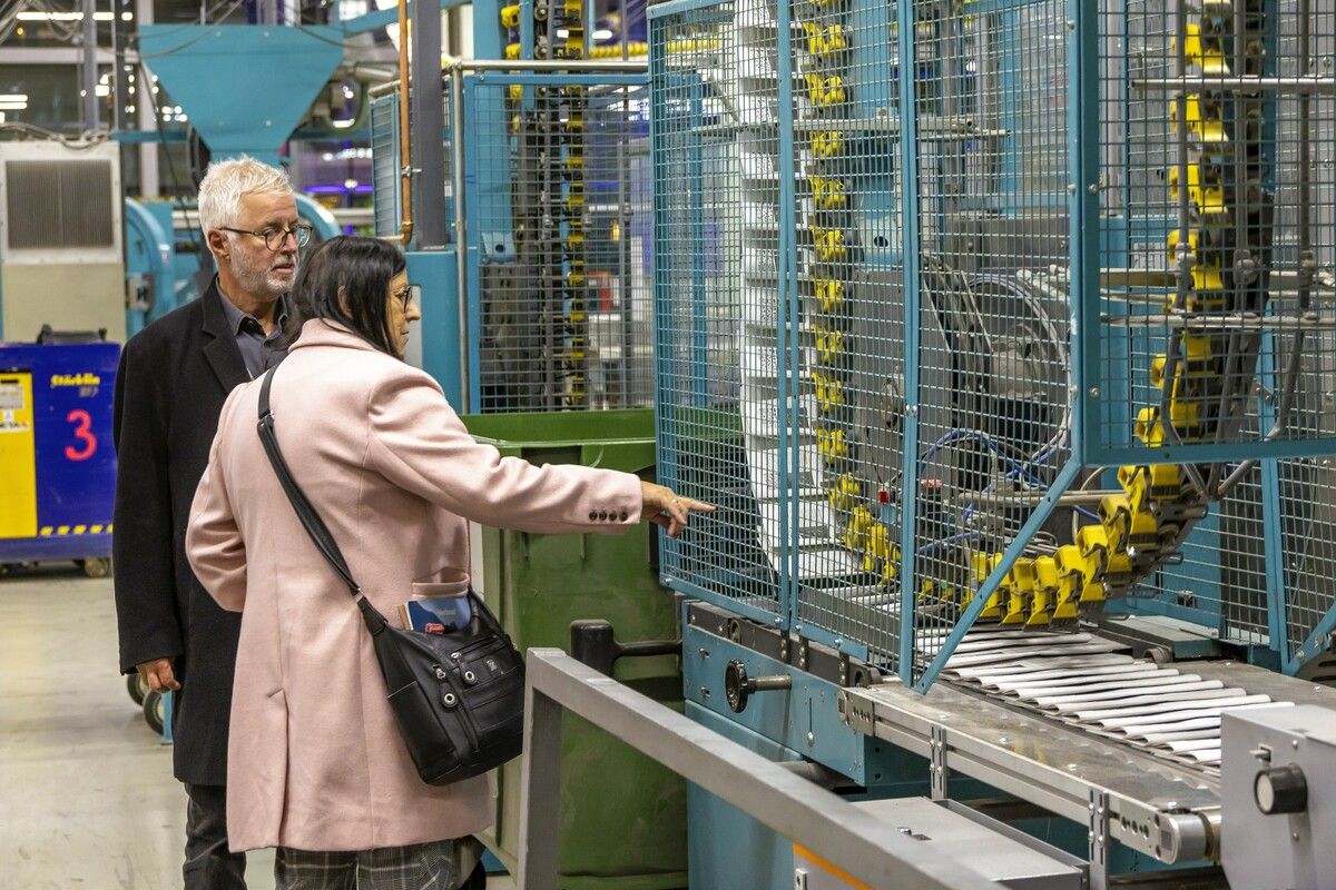 Die Gäste nutzten an diesem Abend die Gelegenheit, einen Blick in die Druckerei zu werfen.