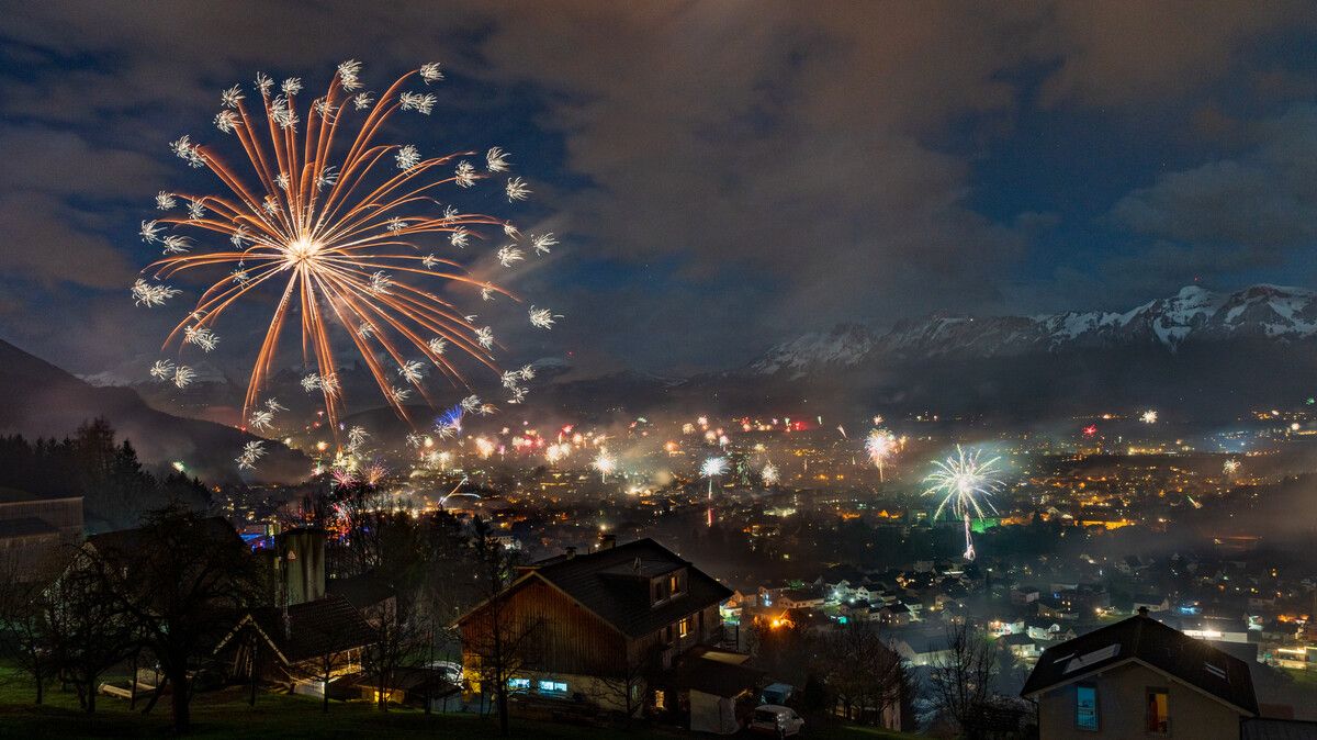 Ein Feuerwerk zum Jahreswechsel ist für viele Leute noch immer das Maß aller Dinge. Es geht aber auch leiser und einfacher.⇒vn/stiplovsek