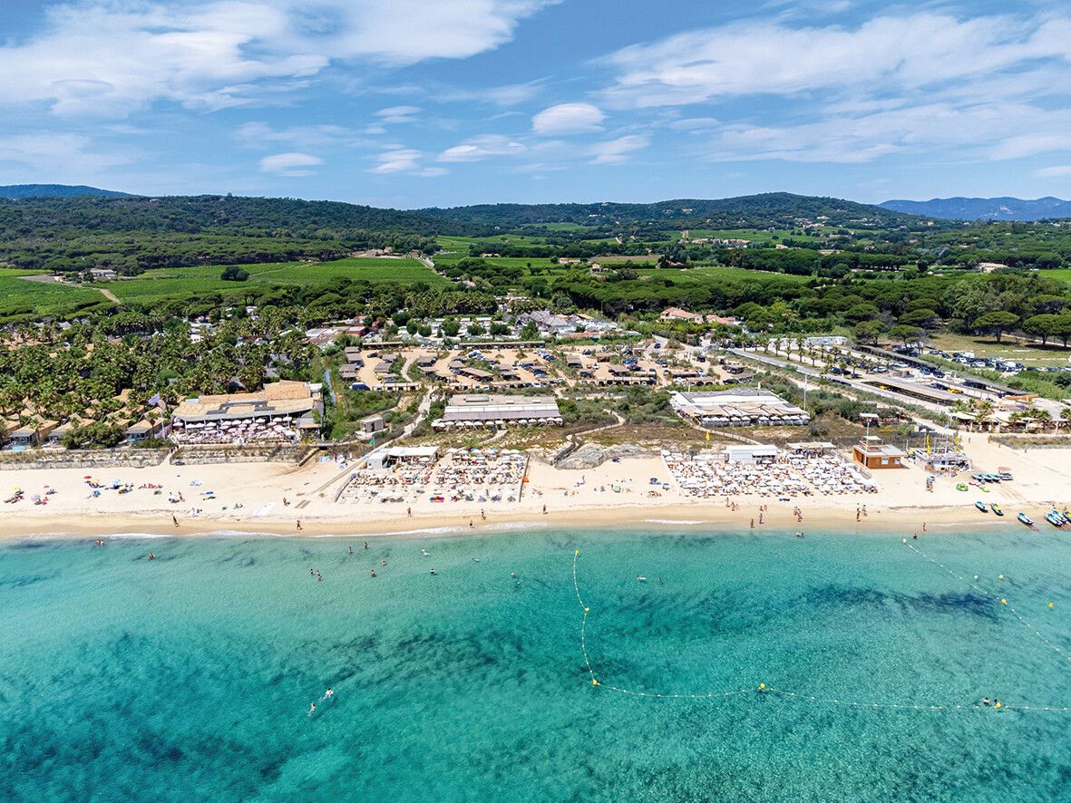 Feiner Sand und klares Wasser: Der berühmte Strand von Pampelonne.⇒Shutterstock