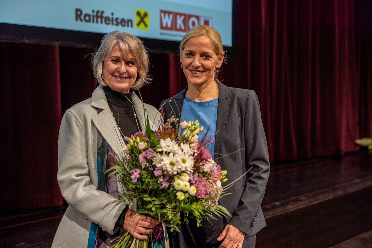 Heidi Winsauer (r.) übernimmt Funktion von Susanne Rauch-Zehetner.⇒⇒WKV