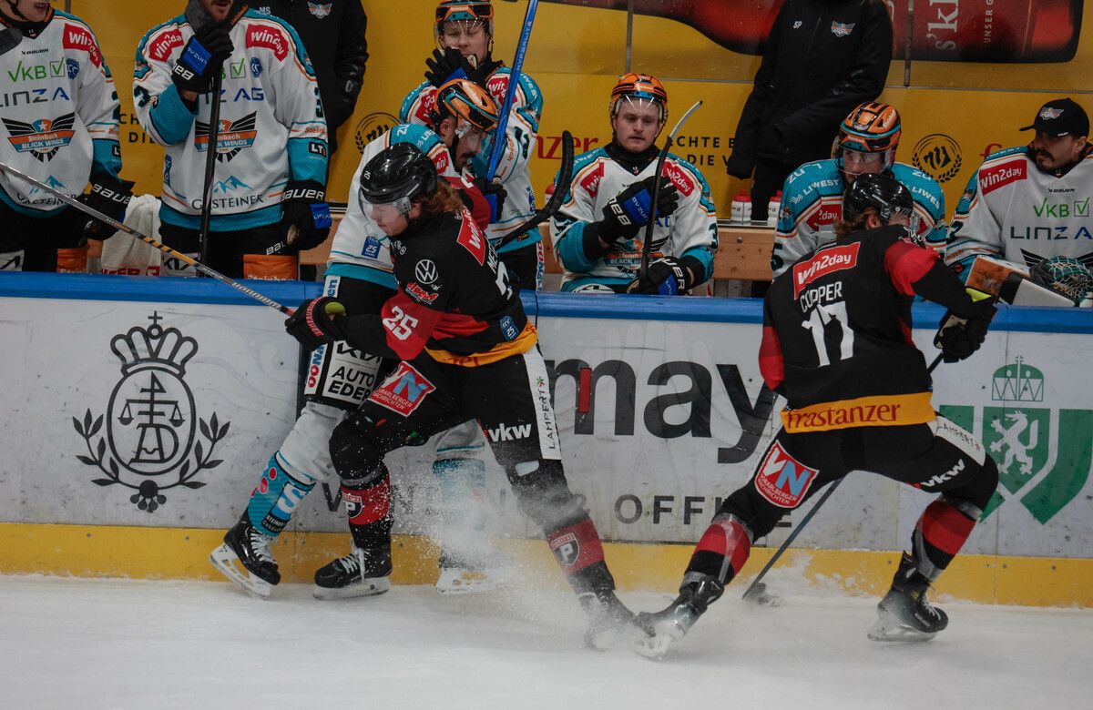 Im ersten Saisonduell gegen Linz gab es ein 0:2-Heimniederlage.⇒Hartinger