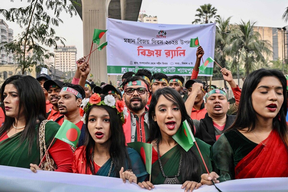 In Bangladesch wurde gestern der 53. Tag des Sieges gefeiert. Das Jubiläum markiert das Ende eines Unabhängigkeitskrieges von Pakistan. AFP