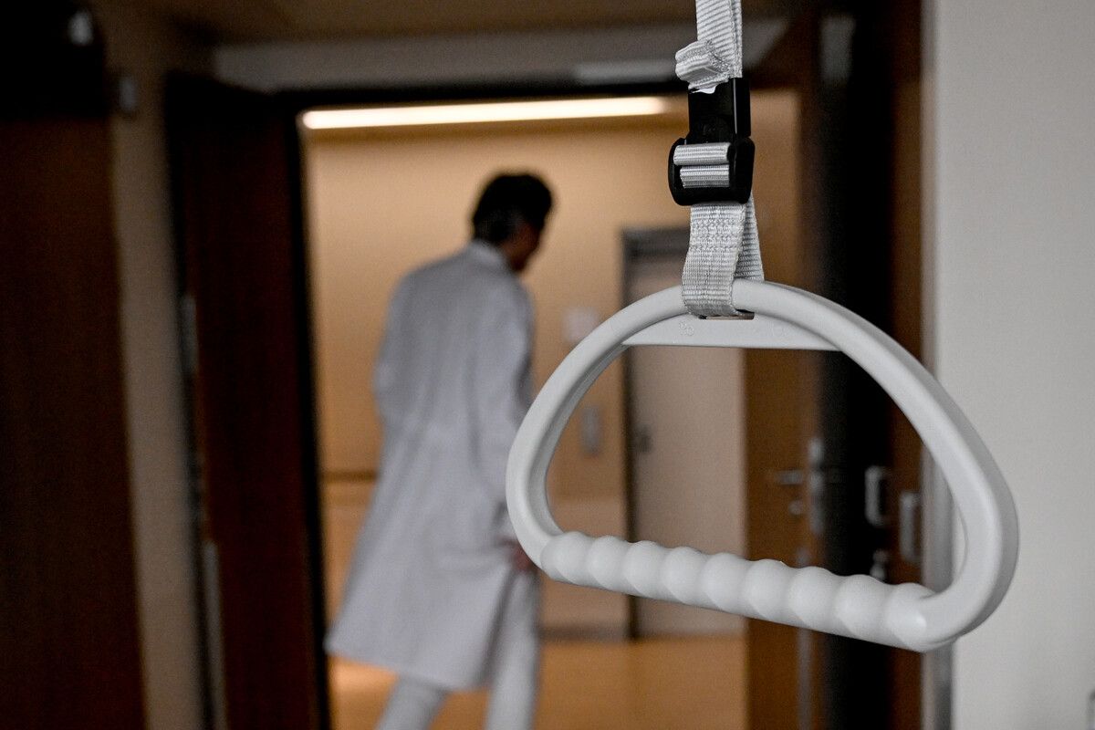 In der Langzeitpflege könnte das Personal in die Spitäler abwandern, warnen Gewerkschaft und Arbeitgeber. ⇒APA