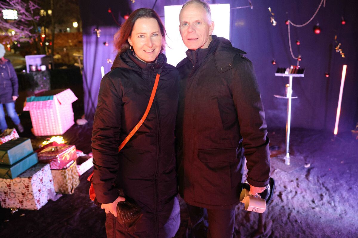 Marion Morik („Dialog auf Augenhöhe“) und Kunstschaffender Andreas Rädler.