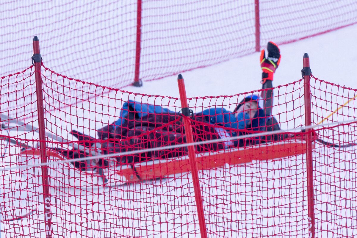 Im November abtransportiert, nun denkt Mikaela Shiffrin wieder an WM-Start.⇒ap