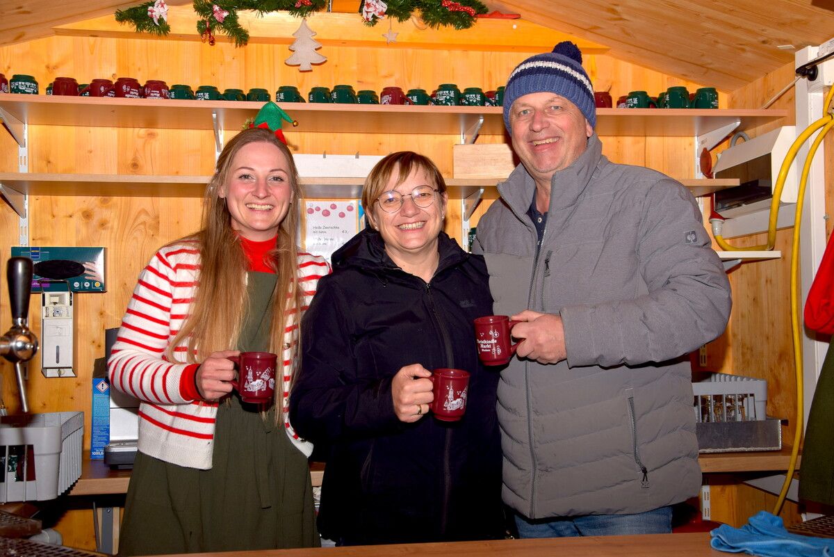 Nadine Burkhardt, Heidi und Hanno Fuchs (Gasthaus Fuchs). ⇒SCO
