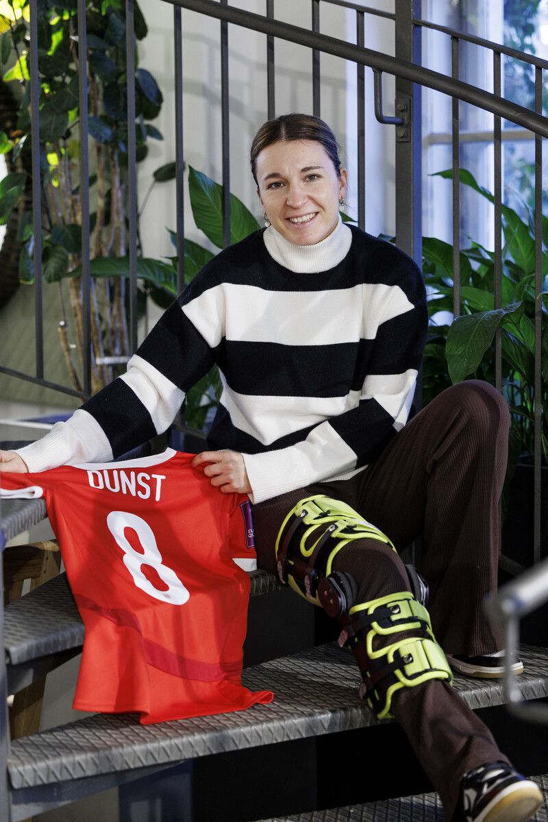 Österreichs Fußballerin des Jahres 2024 heißt nach 2024 auch wieder Barbara Dunst. ⇒apa