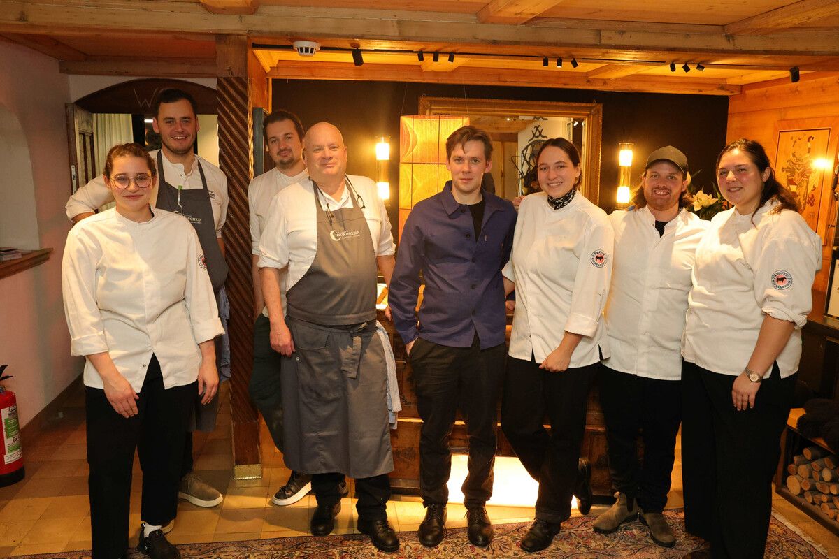 Rosa Ragg, Florian Obwegeser, Nikolaus Platteter, Dieter Koschina, Joshua Leise, Selina Weber, Tobias Gräf und Esther Waldherr. ⇒AME