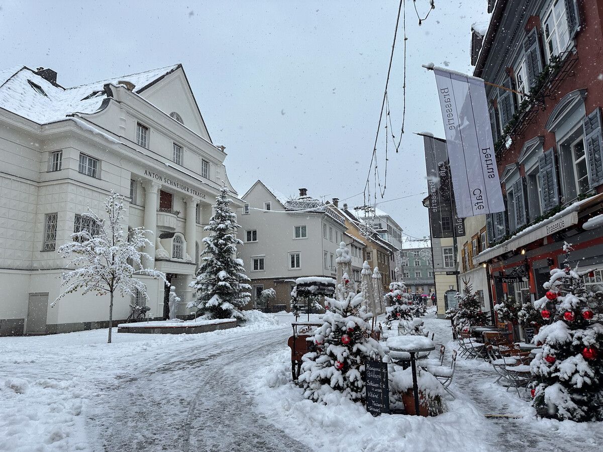 Schnee in Bregenz an den Weihnachtsfeiertagen: Zuletzt gab es davon ein wenig am 25. Dezember 2010. ⇒VN/Serra