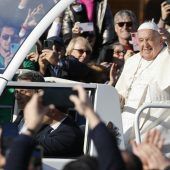 Papst Franziskus besucht Korsika