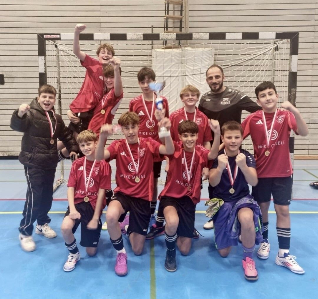 Verdienter Jubel bei der U14-Mannschaft der SPG Kumma. ⇒vn/tk