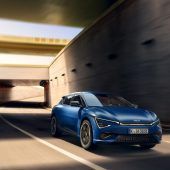 Autonews der Woche Facelift für den Kia EV 6 GT / Batterien werden billiger / Hyundai bringt kleinen Stromer auf den Markt