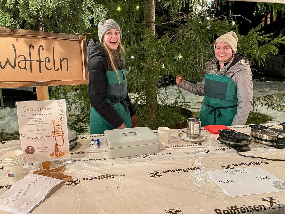 Waffeln durften auch in diesem Jahr bei der Christbaumfeier nicht fehlen. ⇒AHA