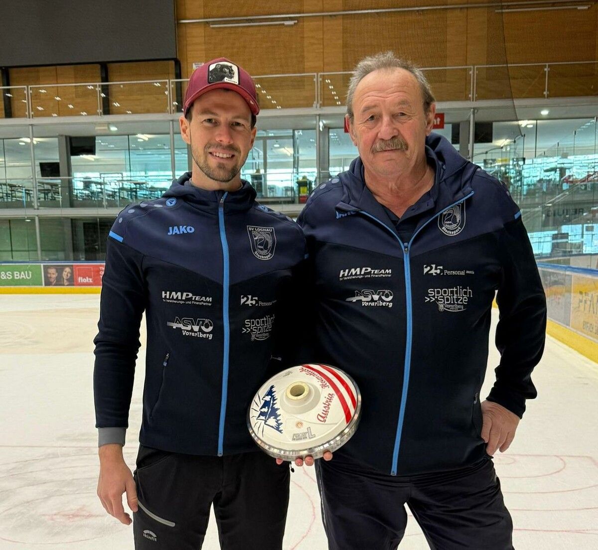 Abraham Sohm gewinnt die Einzel-Landesmeisterschaft 2024 – Lochau feiert mit Wilfried Mallin einen weiteren Podestplatz.⇒SV Lochau Stocksport