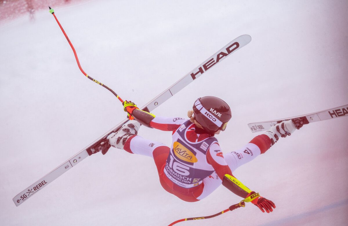 Ariane Rädler zog sich bei ihrem spektakulären Sturz in Garmisch einen Bluterguss im Bereich des unteren Rückens zu.⇒GEPA