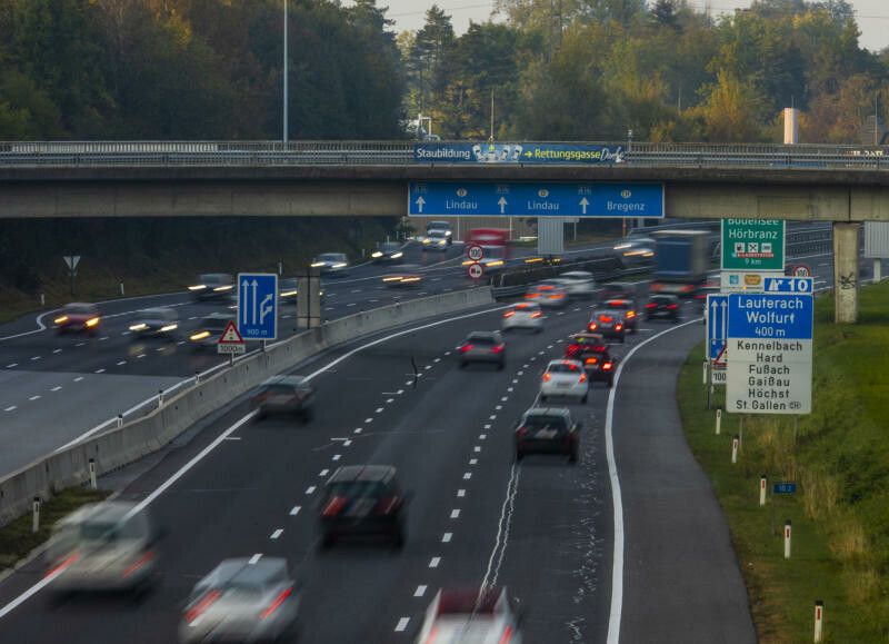 Bei der Autobahnüberführung kam es zur verantwortungslosen Tat.⇒VN/RP