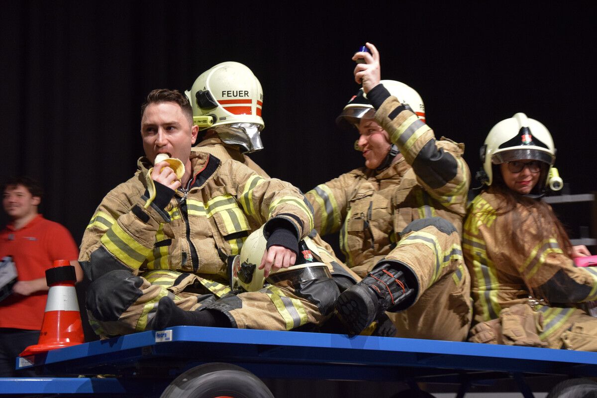 Beim diesjährigen Feuerwehrball gab es jede Menge zu lachen.⇒ Feuerwehr Lustenau